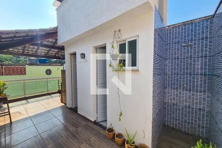 Casa de condomínio à venda com 113m², 2 quartos e 1 vaga Casa de condomínio à venda com 113m², 2 quartos e 1 vagaTerraço