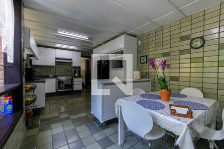 Casa de condomínio à venda com 800m², 4 quartos e 5 vagasCozinha