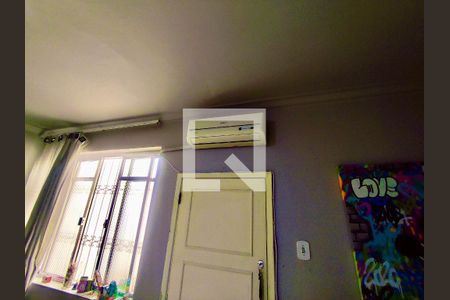 Casa à venda com 220m², 5 quartos e 1 vaga Casa à venda com 220m², 5 quartos e 1 vagaSuíte