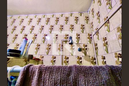 Casa à venda com 220m², 5 quartos e 1 vaga Casa à venda com 220m², 5 quartos e 1 vagaBanheiro social