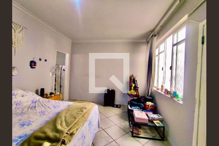 Casa à venda com 220m², 5 quartos e 1 vaga Casa à venda com 220m², 5 quartos e 1 vagaSuíte 1 andar