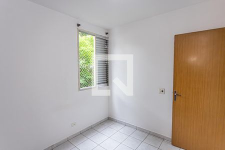 Quarto 1 de apartamento para alugar com 2 quartos, 53m² em Parque Peruche, São Paulo