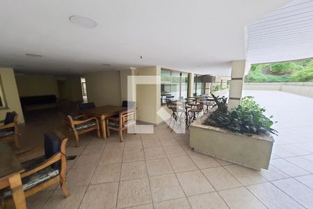 Apartamento à venda com 180m², 4 quartos e 3 vagas Apartamento à venda com 180m², 4 quartos e 3 vagasÁrea comum