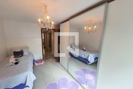 Apartamento à venda com 180m², 4 quartos e 3 vagas Apartamento à venda com 180m², 4 quartos e 3 vagasQuarto 1