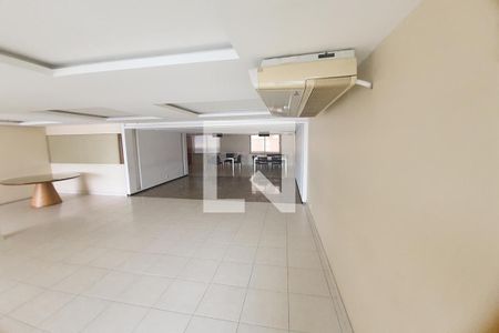 Apartamento à venda com 180m², 4 quartos e 3 vagas Apartamento à venda com 180m², 4 quartos e 3 vagasÁrea comum - Salão de festas