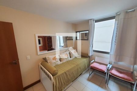 Apartamento à venda com 180m², 4 quartos e 3 vagas Apartamento à venda com 180m², 4 quartos e 3 vagasEscritório