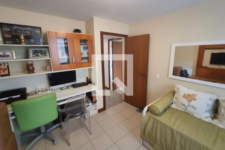 Apartamento à venda com 180m², 4 quartos e 3 vagas Apartamento à venda com 180m², 4 quartos e 3 vagasEscritório