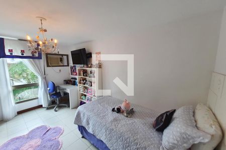 Apartamento à venda com 180m², 4 quartos e 3 vagas Apartamento à venda com 180m², 4 quartos e 3 vagasQuarto 1