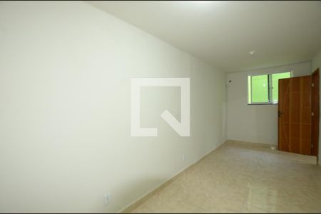 Quarto 1 de casa para alugar com 2 quartos, 50m² em Parada de Lucas, Rio de Janeiro