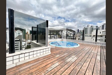 Apartamento à venda com 204m², 4 quartos e 4 vagas Apartamento à venda com 204m², 4 quartos e 4 vagasÁrea Externa