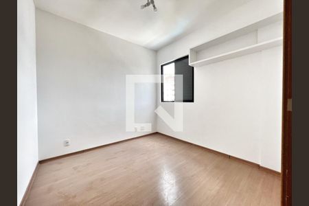 Apartamento à venda com 204m², 4 quartos e 4 vagas Apartamento à venda com 204m², 4 quartos e 4 vagasQuarto 2