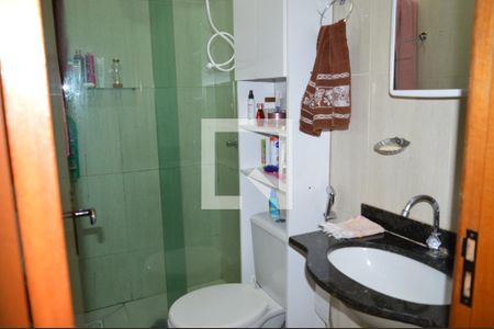 Banheiro de casa à venda com 2 quartos, 89m² em Xangri-la, Contagem