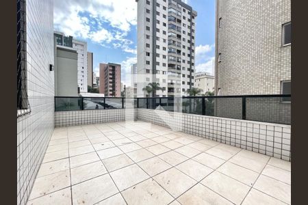 Apartamento à venda com 180m², 4 quartos e 3 vagas Apartamento à venda com 180m², 4 quartos e 3 vagasÁrea comum