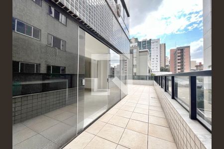 Apartamento à venda com 180m², 4 quartos e 3 vagas Apartamento à venda com 180m², 4 quartos e 3 vagasÁrea comum