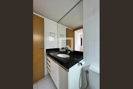 Apartamento à venda com 180m², 4 quartos e 3 vagas Apartamento à venda com 180m², 4 quartos e 3 vagasBanheiro