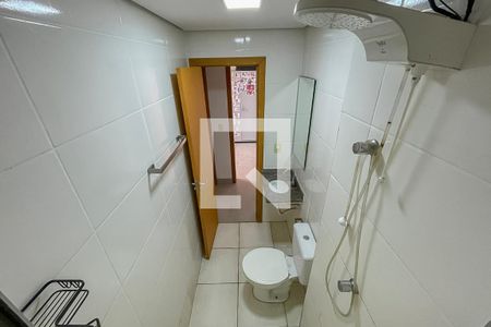 Banheiro de apartamento à venda com 2 quartos, 95m² em Santa Cruz, Belo Horizonte