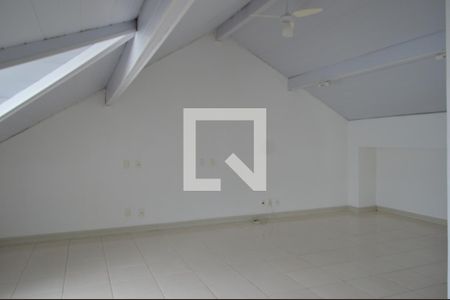 Casa à venda com 131m², 3 quartos e 2 vagasTerceiro andar