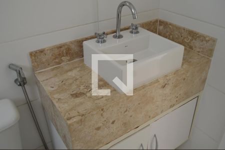 Casa à venda com 131m², 3 quartos e 2 vagasBanheiro da suíte 2