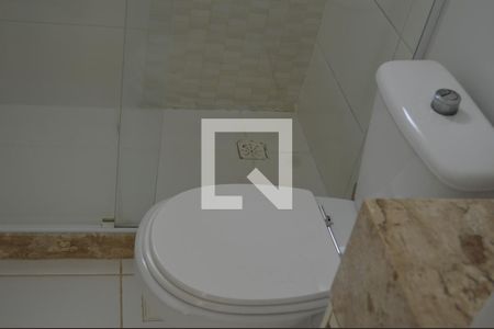 Casa à venda com 131m², 3 quartos e 2 vagasBanheiro da suíte 2