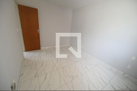 Quarto 2 de apartamento para alugar com 2 quartos, 56m² em Setor Negrão de Lima, Goiânia