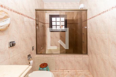 Casa à venda com 270m², 5 quartos e 2 vagasBanheiro da Suíte 1