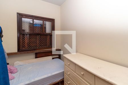 Casa à venda com 270m², 5 quartos e 2 vagasQuarto 2 (Suíte 2)