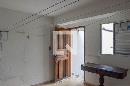 Casa à venda com 240m², 2 quartos e 3 vagas Casa à venda com 240m², 2 quartos e 3 vagasQuarto de Serviço