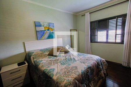 Casa à venda com 390m², 5 quartos e 4 vagasQuarto 3