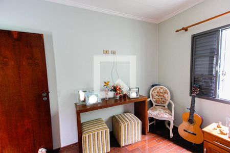 Casa à venda com 390m², 5 quartos e 4 vagasQuarto 2