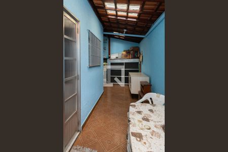 Casa à venda com 168m², 3 quartos e 2 vagas Casa à venda com 168m², 3 quartos e 2 vagasQuintal