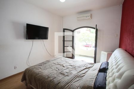 Casa à venda com 290m², 4 quartos e 3 vagasQuarto Suíte 1