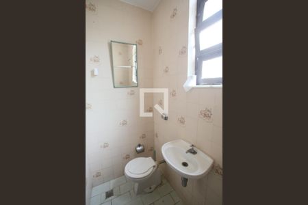 Casa à venda com 290m², 4 quartos e 3 vagasBanheiro de Serviço