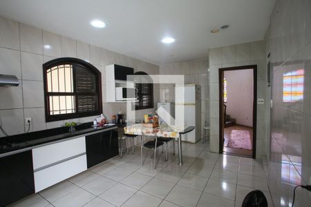 Casa à venda com 290m², 4 quartos e 3 vagasCozinha