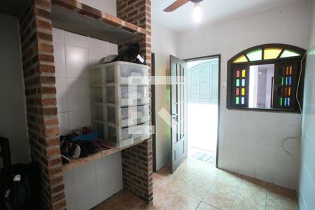 Casa à venda com 290m², 4 quartos e 3 vagasQuarto de Serviço