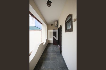 Casa à venda com 290m², 4 quartos e 3 vagasVaranda da Suíte 1