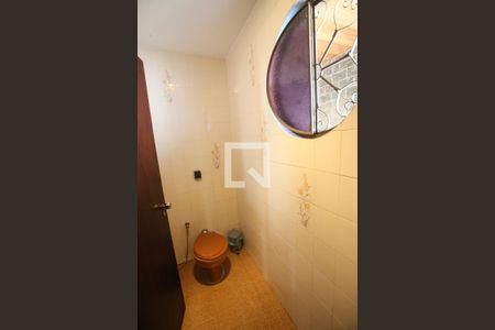 Casa à venda com 290m², 4 quartos e 3 vagasLavabo