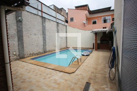 Casa à venda com 290m², 4 quartos e 3 vagasPiscina