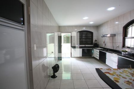 Casa à venda com 290m², 4 quartos e 3 vagasCozinha