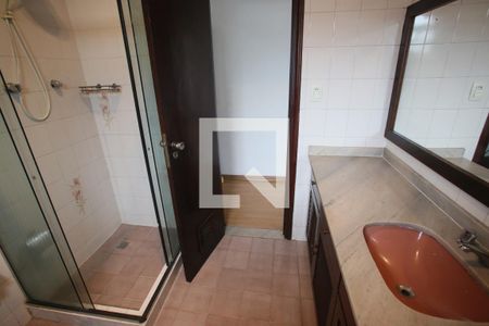 Casa à venda com 290m², 4 quartos e 3 vagasBanheiro Social