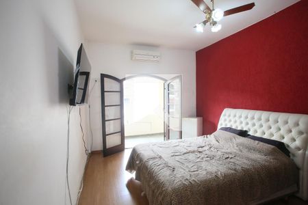 Casa à venda com 290m², 4 quartos e 3 vagasQuarto Suíte 1