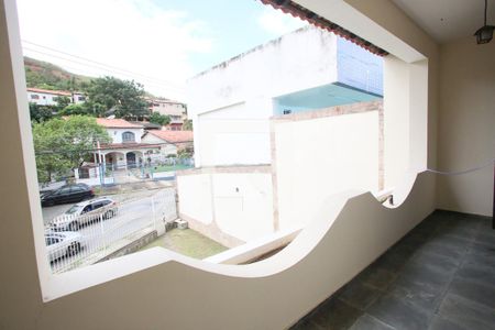 Casa à venda com 290m², 4 quartos e 3 vagasVaranda da Suíte 1