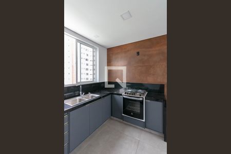 Apartamento para alugar com 65m², 2 quartos e 2 vagasCozinha e Área de Serviço