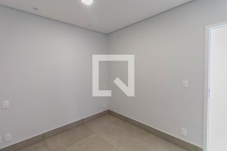 Quarto 1 de apartamento para alugar com 2 quartos, 65m² em Lourdes , Belo Horizonte