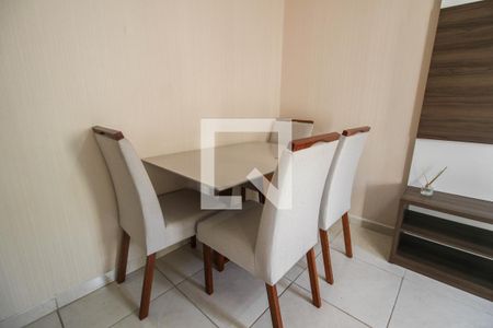 Sala de apartamento para alugar com 2 quartos, 55m² em Olinda, Nilópolis