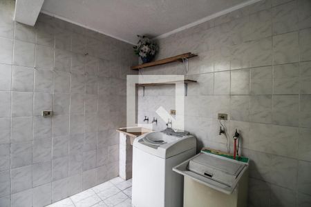 Casa à venda com 130m², 3 quartos e 2 vagasÁrea de Serviço