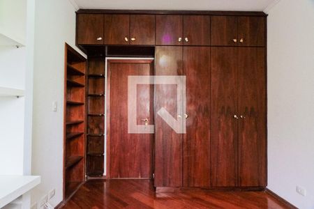 Apartamento à venda com 160m², 3 quartos e 2 vagas Apartamento à venda com 160m², 3 quartos e 2 vagasQuarto 2