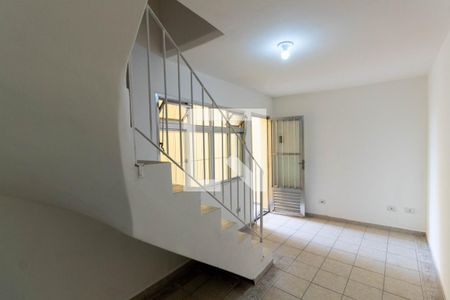 Sala de casa para alugar com 2 quartos, 60m² em Vila Nhocuné, São Paulo