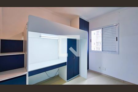 Quarto de apartamento para alugar com 2 quartos, 61m² em Jardim Tupanci, Barueri