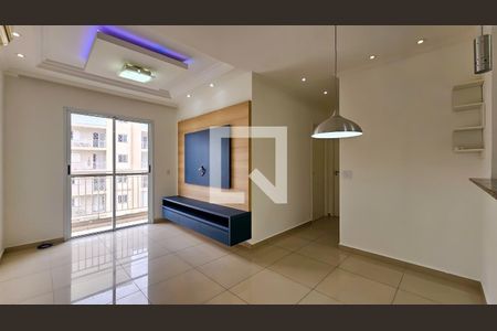 Apartamento para alugar com 2 quartos, 61m² em Jardim Tupanci, Barueri