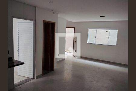 Casa à venda com 3 quartos, 70m² em Vila Guilhermina, São Paulo